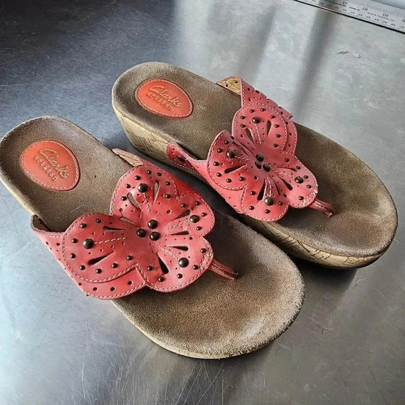 Clarks sandals - Picture 1 of 10